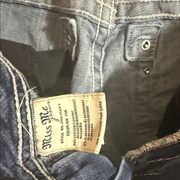 Miss Me Womens cuffed capri - Picture 5 of 5